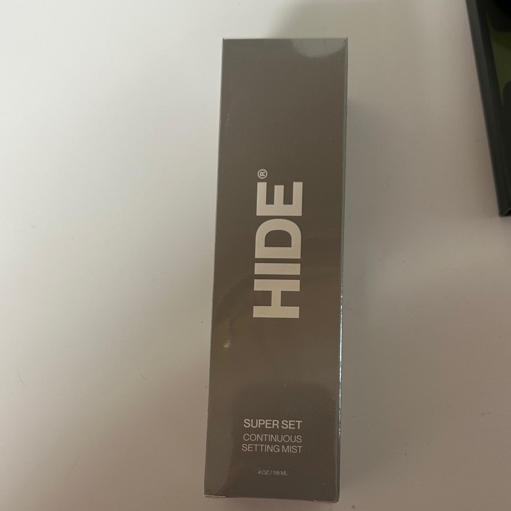 HIDE Super Set Continuous Setting Mist